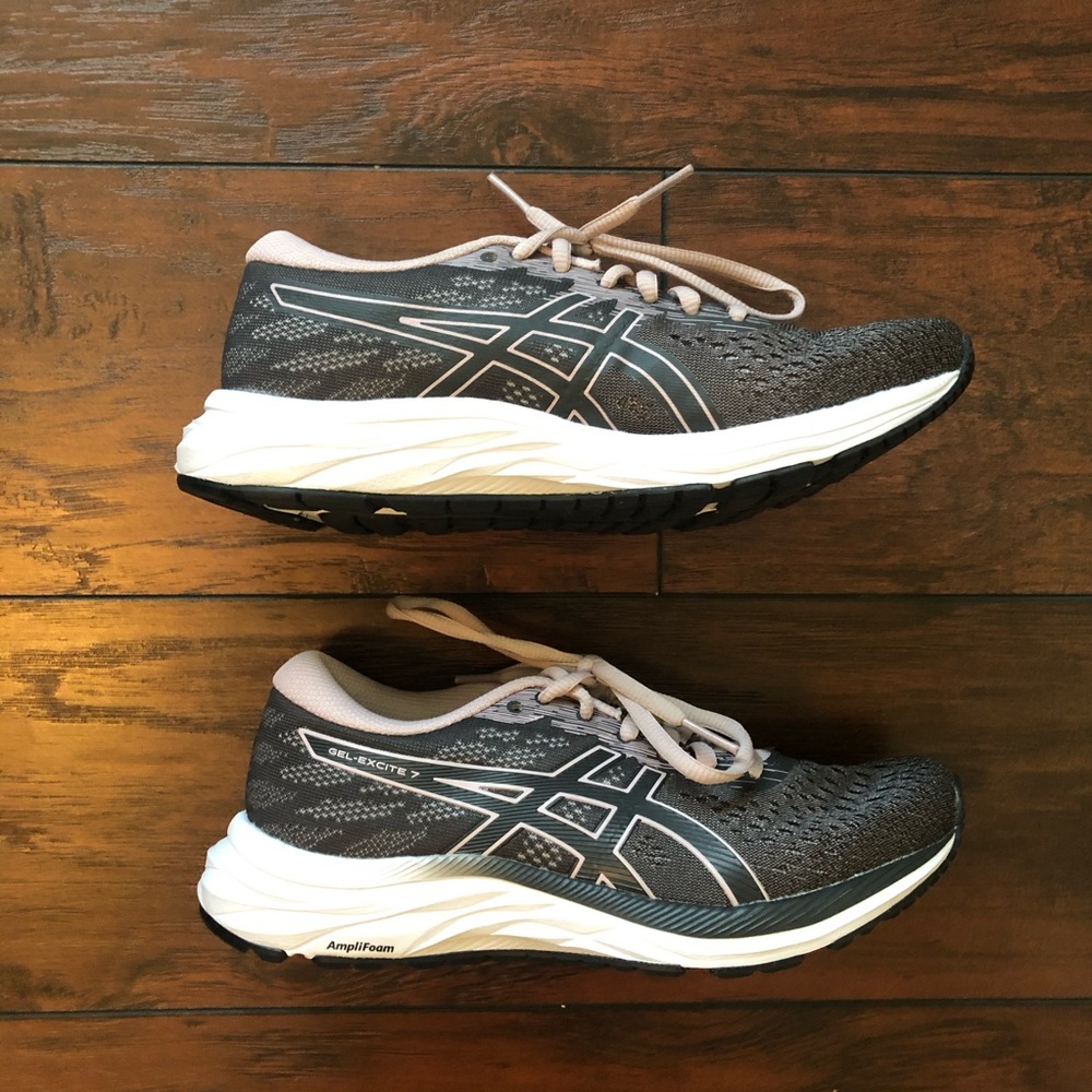 ASICS  GEL EXCITE 7 Shoes size 6.5